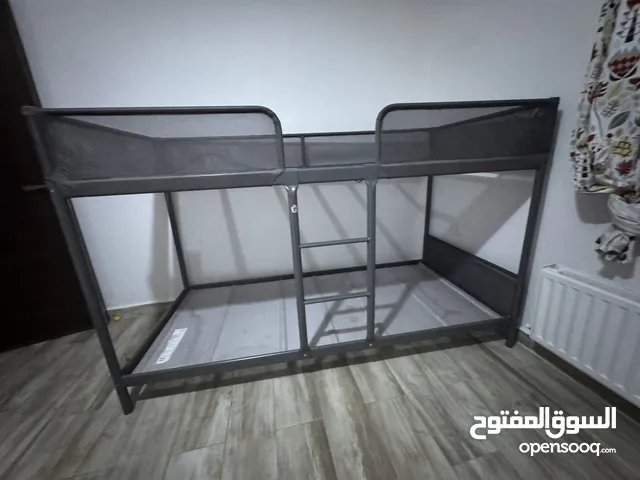 تخت ايكيا طابقين للبيع