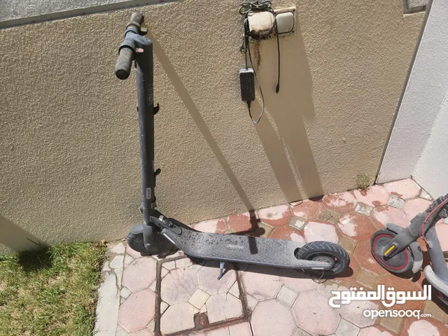 دراجه كهربائيه في حاله جيده يجب نفخ العجله