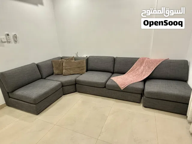 Modern Grey L-Shaped Sofa – Excellent Condition كنبة زاوية (L Shape) رمادية بحالة ممتازه ونظيفة جداً