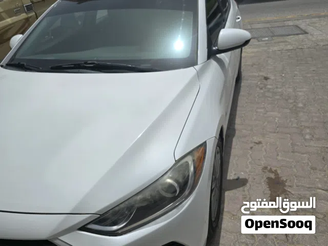 2027 هيونداي H 100