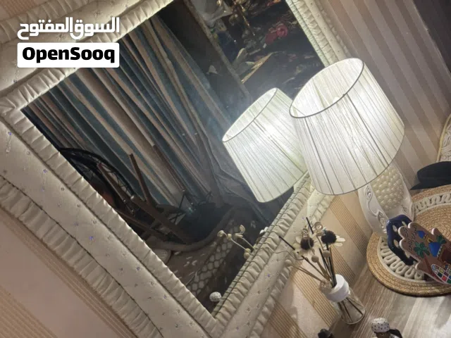 مراة مع تيبلام صغيررر