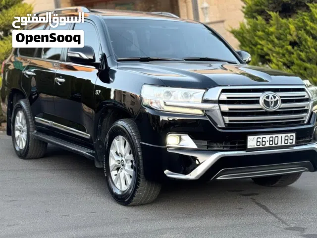 2016 Toyota Land Cruiser VXR