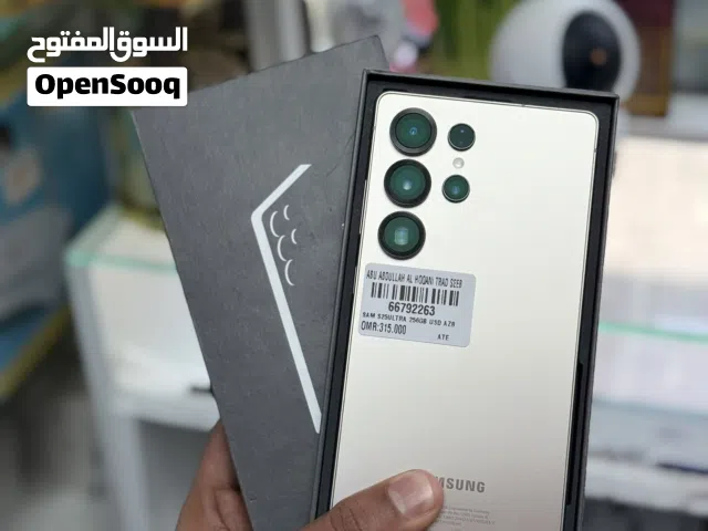 Samsung Galaxy S25Ultra 256gb 12Gb Amazing Smooth Device under warranty Arabic