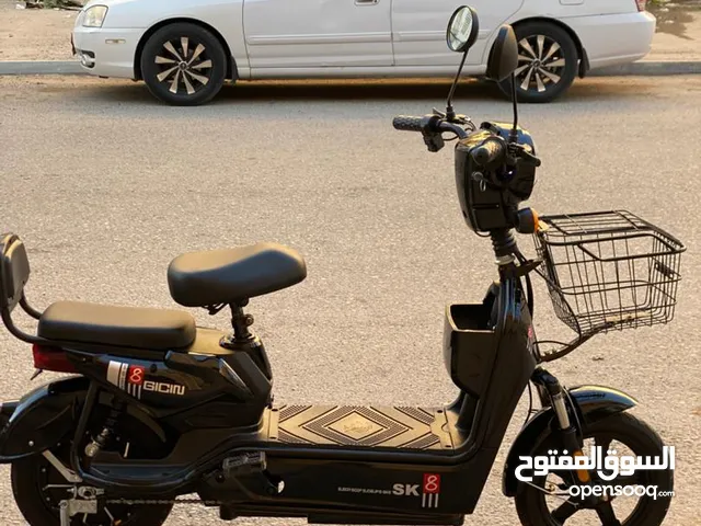 سكوتر كهربائي 2025