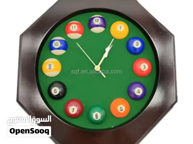 ساعة حائط (ساعة كرات البلياردو)