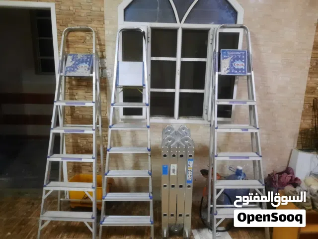 سلالم للبيع باقي ثلاثة