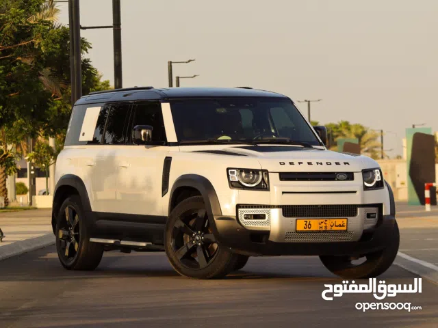 ديفندر أعلى مواصفات 2023