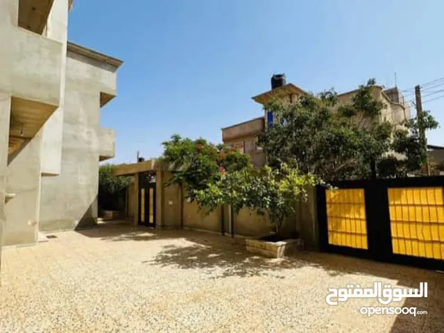 380 m2 3 Bedrooms Villa for Rent in Benghazi Al Hawary