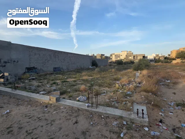 ارض على طريق مساحة 600متر لي (اجار ) لستفسار اتصل