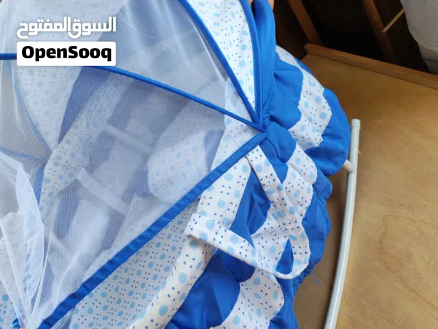 سرير او تخت بيبي