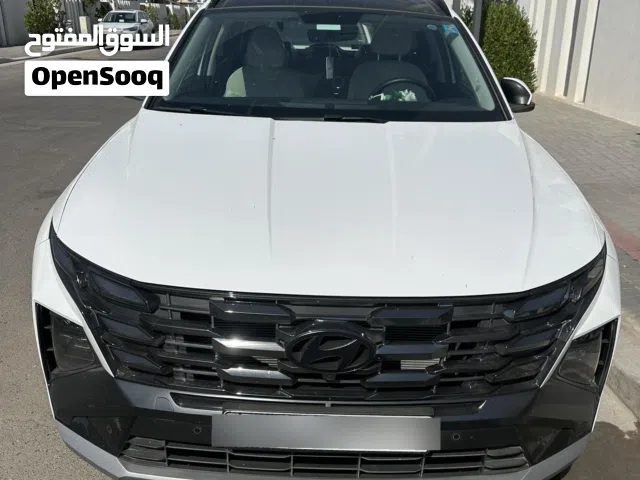 2025 هيونداي توسان Limited
