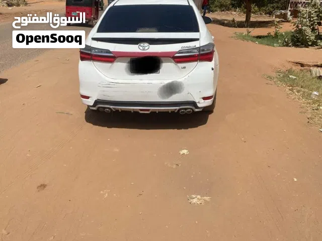 2015 تويوتا كورولا Axio