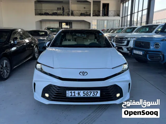 تويوتا كامري 2025 هايبرد ماشيه 4000