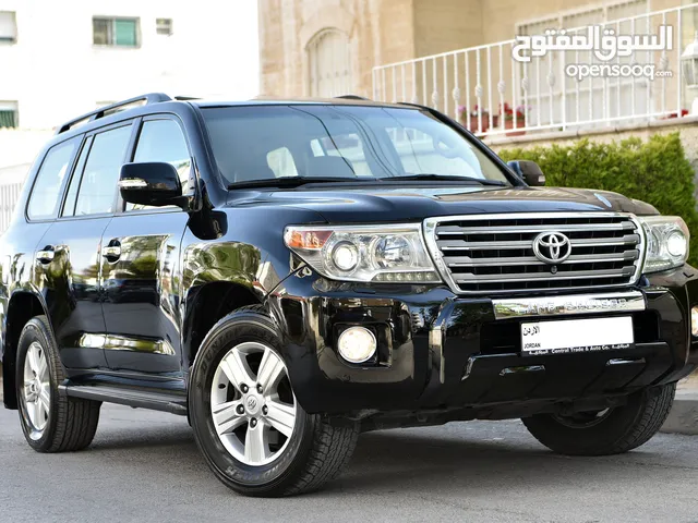 تويوتا لاند كروزر VX وارد الوكالة 2013