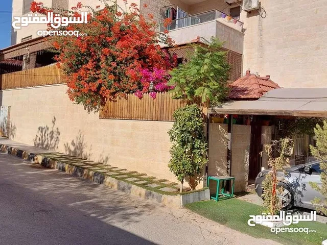 230 m2 3 Bedrooms Apartments for Rent in Zarqa Al Zarqa Al Jadeedeh