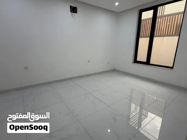 200 m2 3 Bedrooms Townhouse for Sale in Basra Other