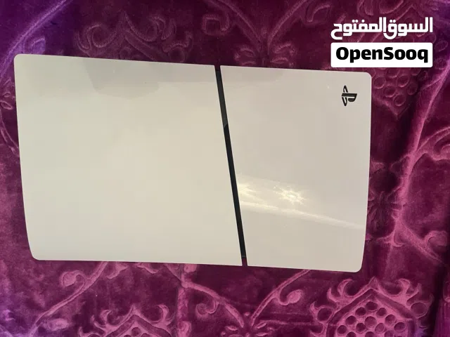 Ps5 slim نسخة الCD مستعمل أقل من 3 شهور شبه جديد