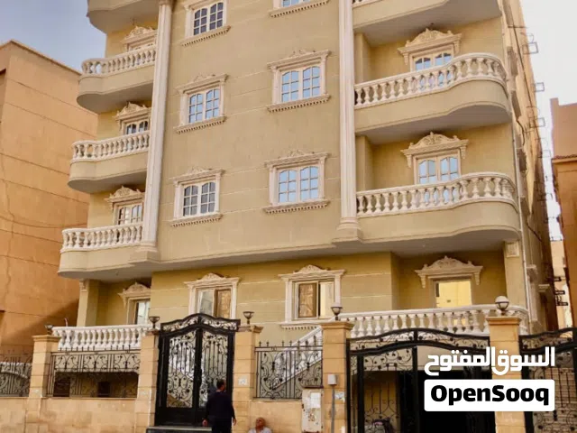 فرصة استثمارية مميزة – عمارة كاملة للبيع في 6 أكتوبر  الحي الأول – المجاورة 8