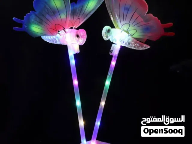 للبيع بالونات مضيئه وفراشات وسيوف