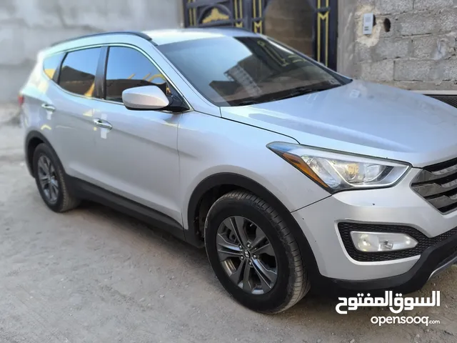 Hyundai Santa Fe Sport 2.0t in Aden