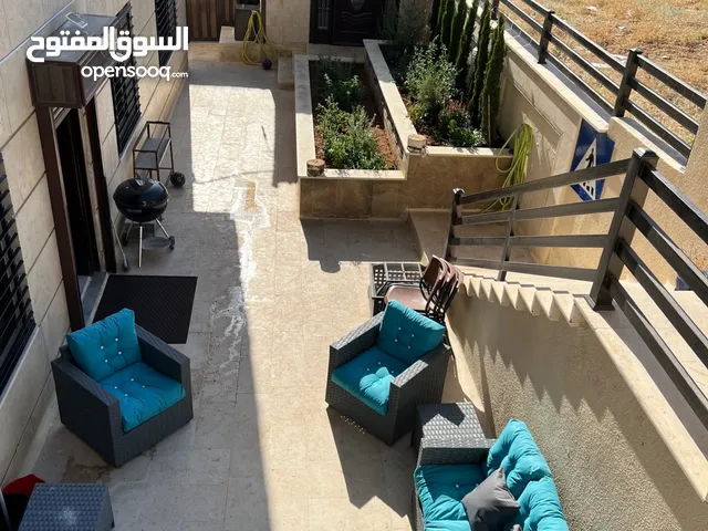 2 APARTMENTS 175M EACH WITH 450 M OUTSIDE IN DABOUQ.