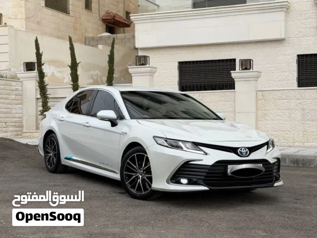 2021 تويوتا كامري LE