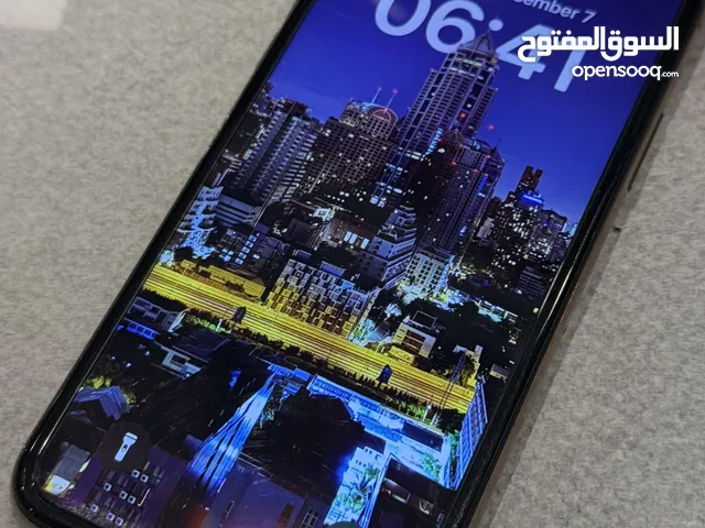 للبيع ايفون xs رقم التواصل تحت