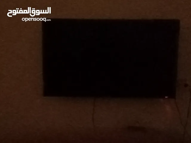 بيع بلايستيشن الجهاز بجوده عاليه استعمال6شهور بس البيع لدواعي سفر