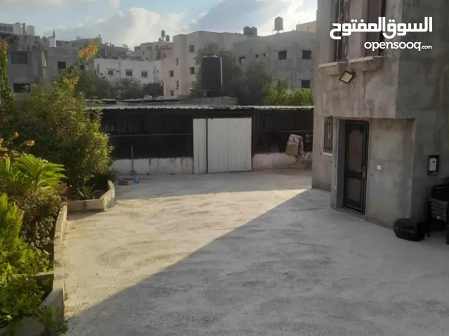 140 m2 4 Bedrooms Townhouse for Sale in Tulkarm Other