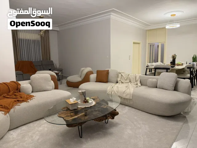طقم كنب تركي 9 مقاعد استخدام اقل من 3 اشهر