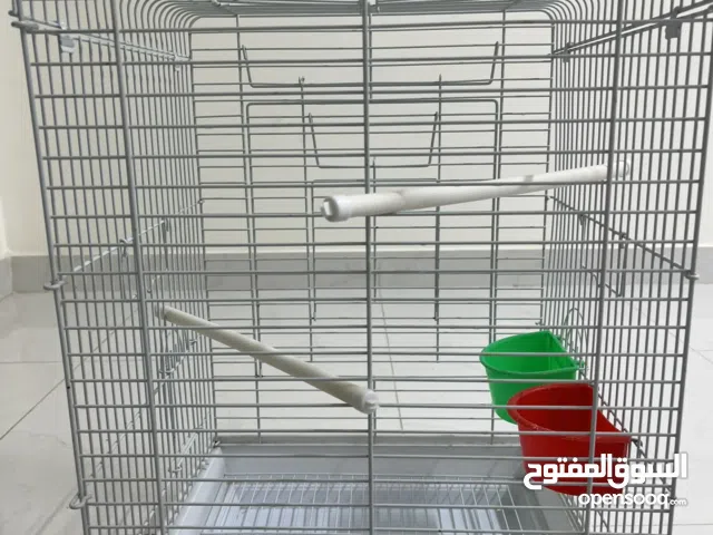 قفص ببغاء كبير للبيع ب10ريال قابل للتفاوض