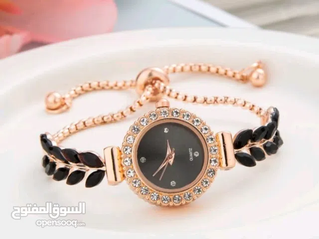 ساعة نسائية ساعة الورد الذهبي
