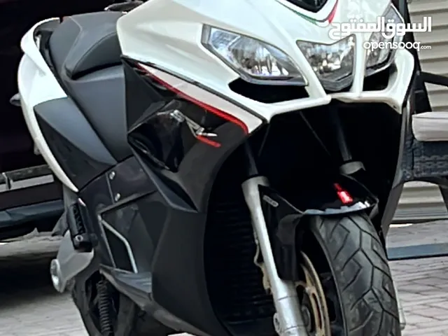 Aprilia SRV 850 ABS/ATC 2015 in Southern Governorate