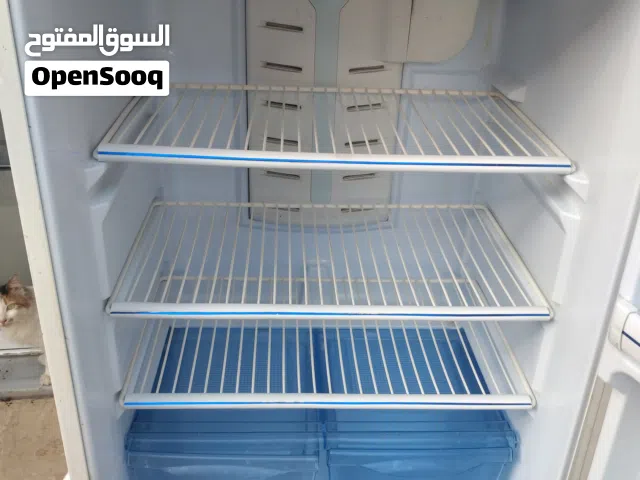 ثلاجه نوع فدرال كبيره نظيفه جدا
