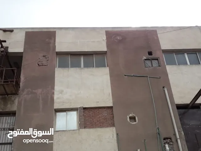 مصنع للبيع
