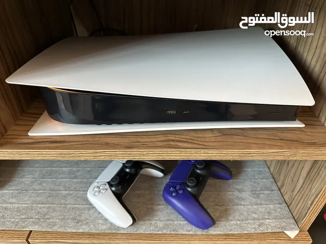 PS 5 Digital with 2 controllers and HD Camera