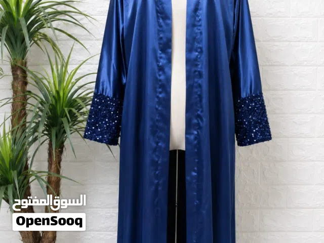عبايات وبشتات خليجية