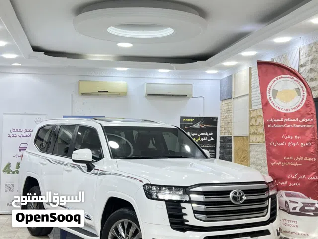 Used Toyota Land Cruiser in Muscat
