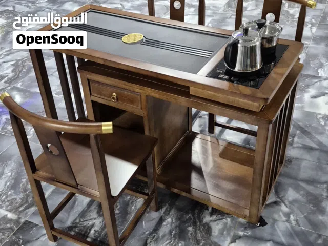 طاولة فاخرة لتقديم الشاي على طريقة صينية