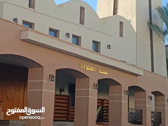 عروض تجاريه على رئيسي شارع الظل بمساحات مختلفة للبيع.. اقرأ الإعلان اكويس