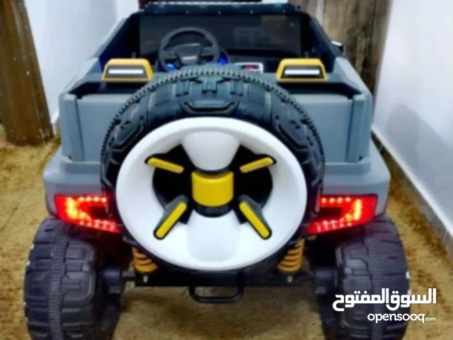 سيارة شحن جيب رباعية الدفع