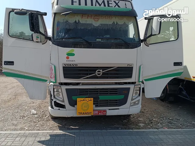 Tractor Unit Volvo 2013 in Muscat