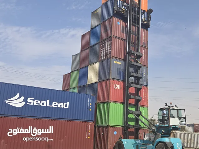 للبيع  containers عشرين وأربعون قدم  ( حاويات )  كونتينر مستعمله وبحاله جيده جدا موجوده بعمان