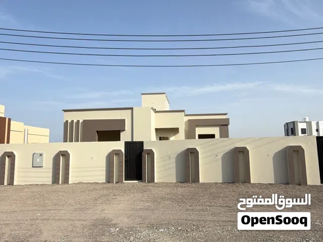 منزل للبيع من المالك في مجز قرب بوابة صحار  مع امكانية تسديد القروض الشخصية والتسهيل