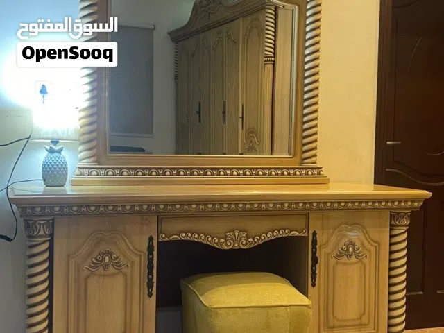 غرفة نوم كاملة خشب قوي