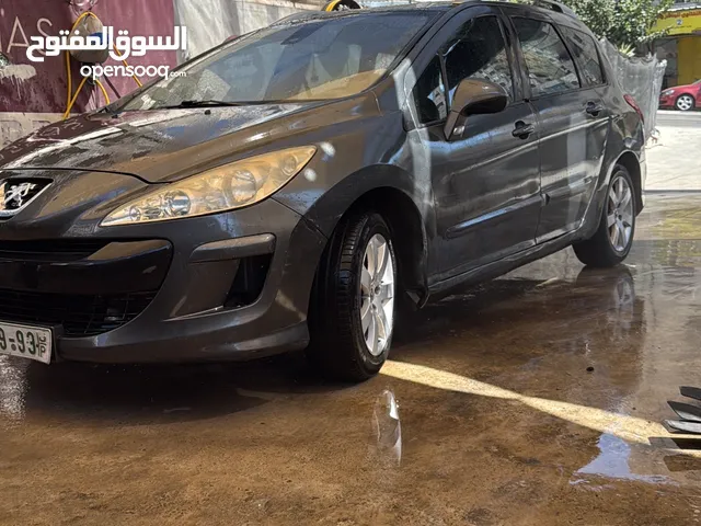 Used Peugeot 308 in Ramallah and Al-Bireh