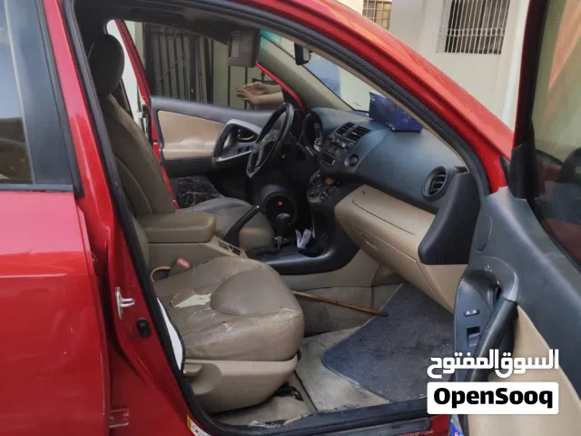سيارة تيوتا رافور وارد 6 سلندر