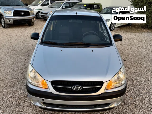 2010 هيونداي جيتز Standard