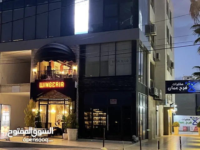 للإيجار محل تجاري مميز على الشارع طابقين (53+53)م. موقع تجاري استراتيجي / موازي لشارع مكه