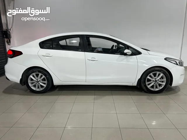 KIA Cerato EX